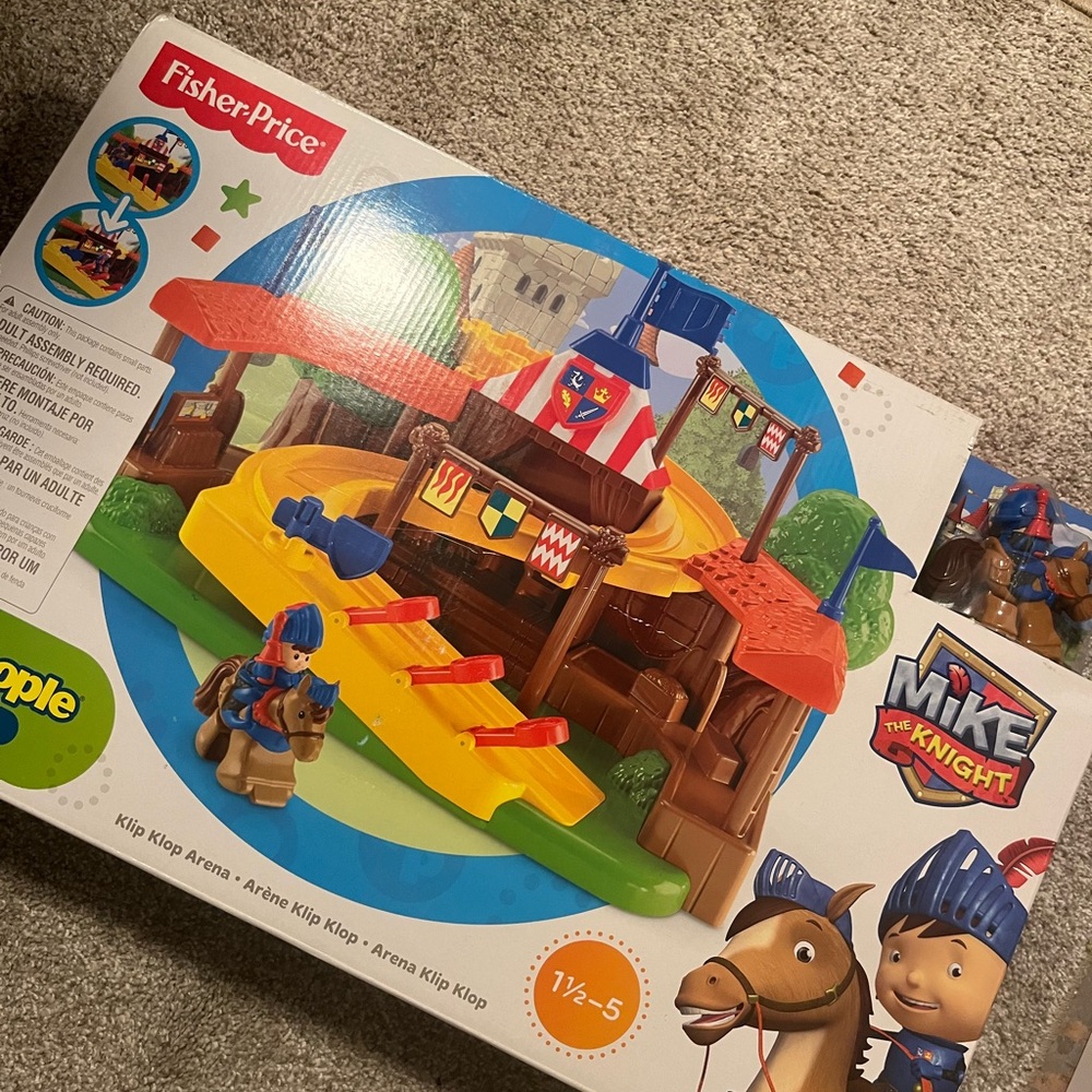 Fisher-Price Mike the Knight Adventure Playset with Red and Yellow